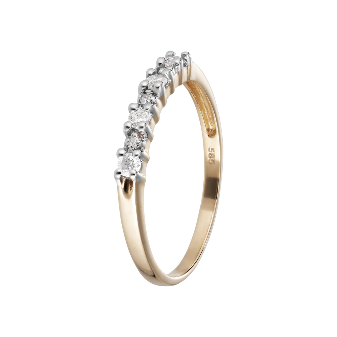 Ring i 14 kt. guld m. 7 diamanter