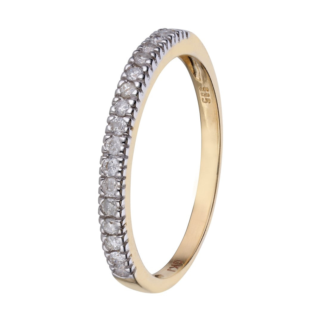 Ring i 14 kt. guld m. 17 diamanter