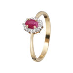 Ring i 8kt. guld m. rubin og 10 diamanter.